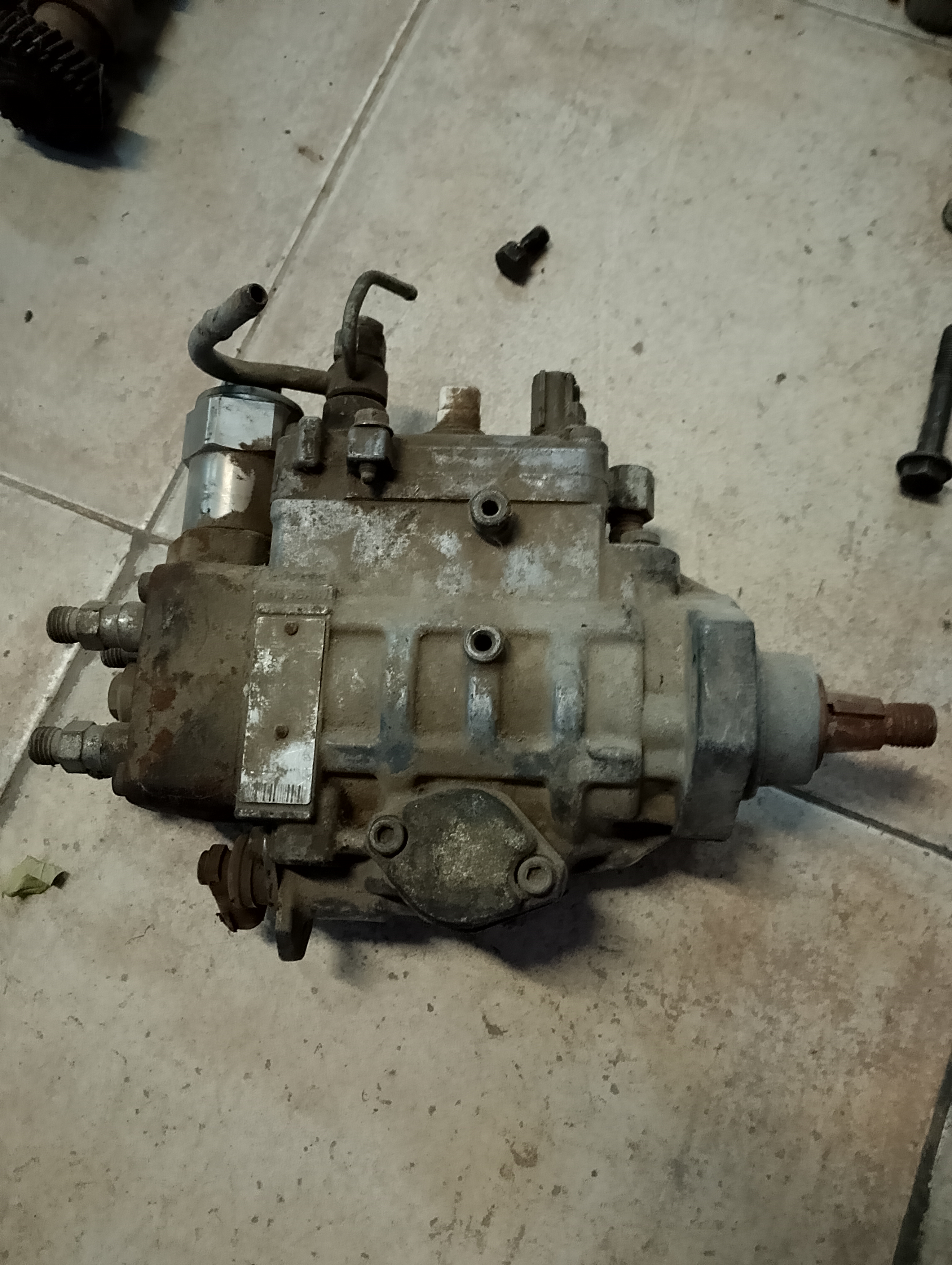 Bomba inyectora de Corsa 2