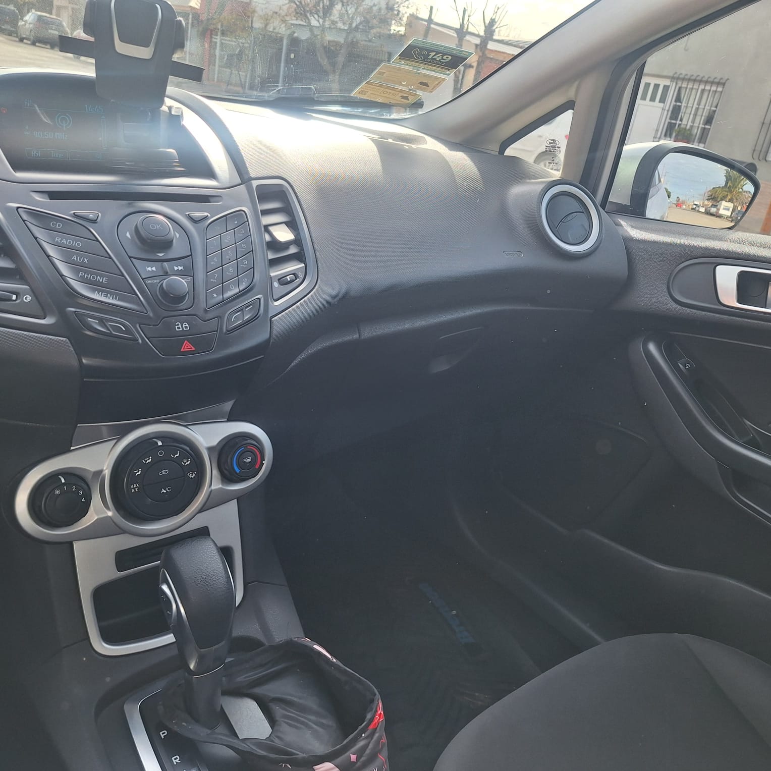 Ford Fiesta Kinetic 1.6 Se Powershift - Imagen 6