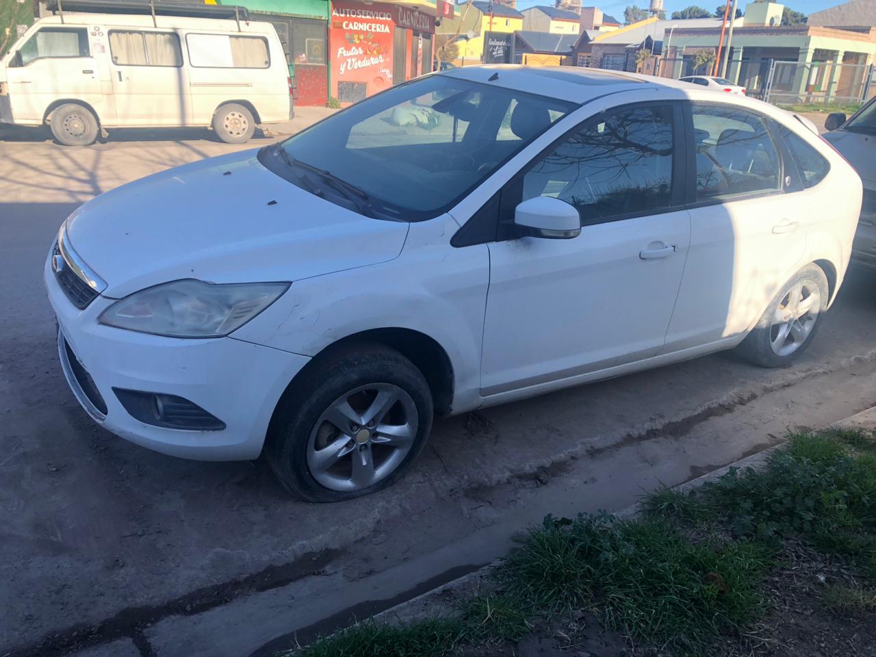 Ford Focus 2 Tdci Ghia (SIN MOTOR)