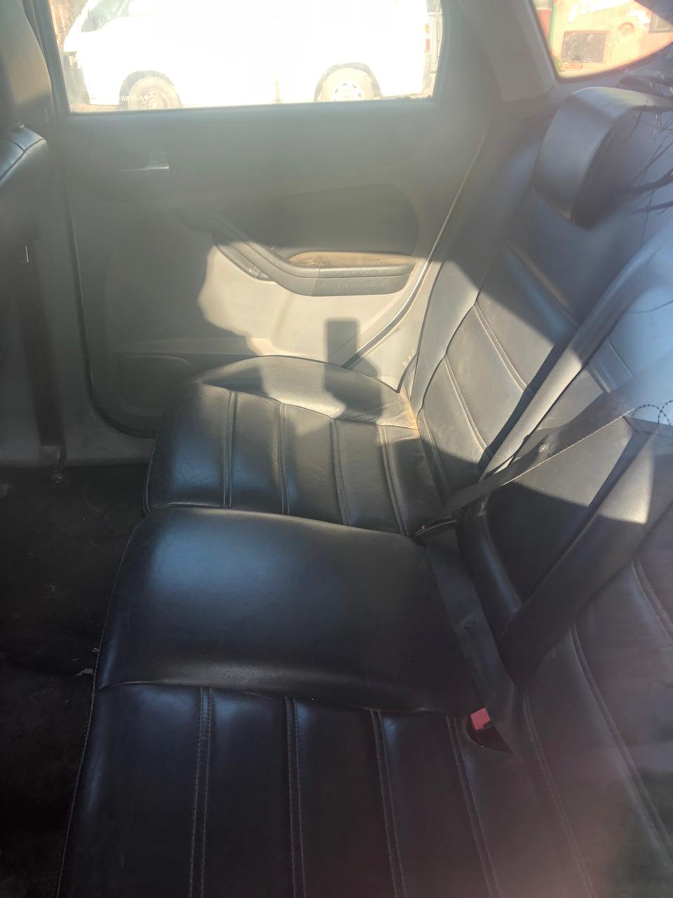 Ford Focus 2 Tdci Ghia (SIN MOTOR) - Imagen 5